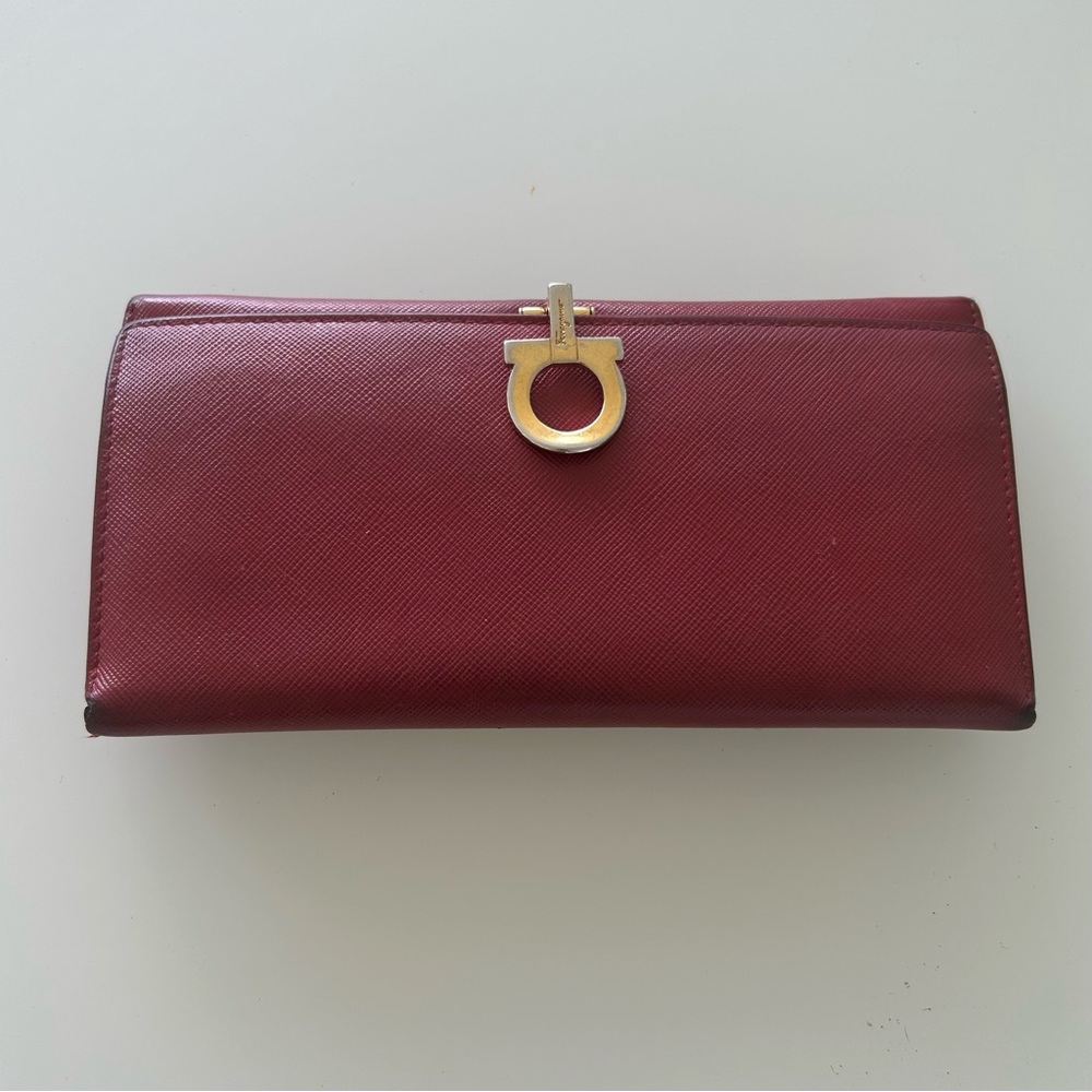 Ferragamo Gancini Leather Wallet in Scarlet Red